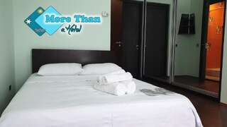 Гостевой дом More than a hotel Тбилиси Двухместный номер Делюкс с 1 кроватью (для 2 взрослых и 1 ребенка)-1