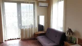 Гостевой дом More than a hotel Тбилиси Двухместный номер с 2 отдельными кроватями и дополнительной кроватью-2